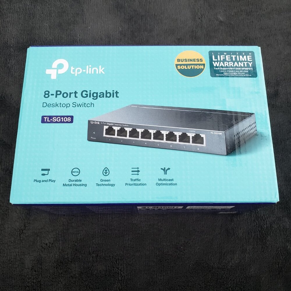 (NWT) TP-Link 8 port Gigabit Desktop Switch